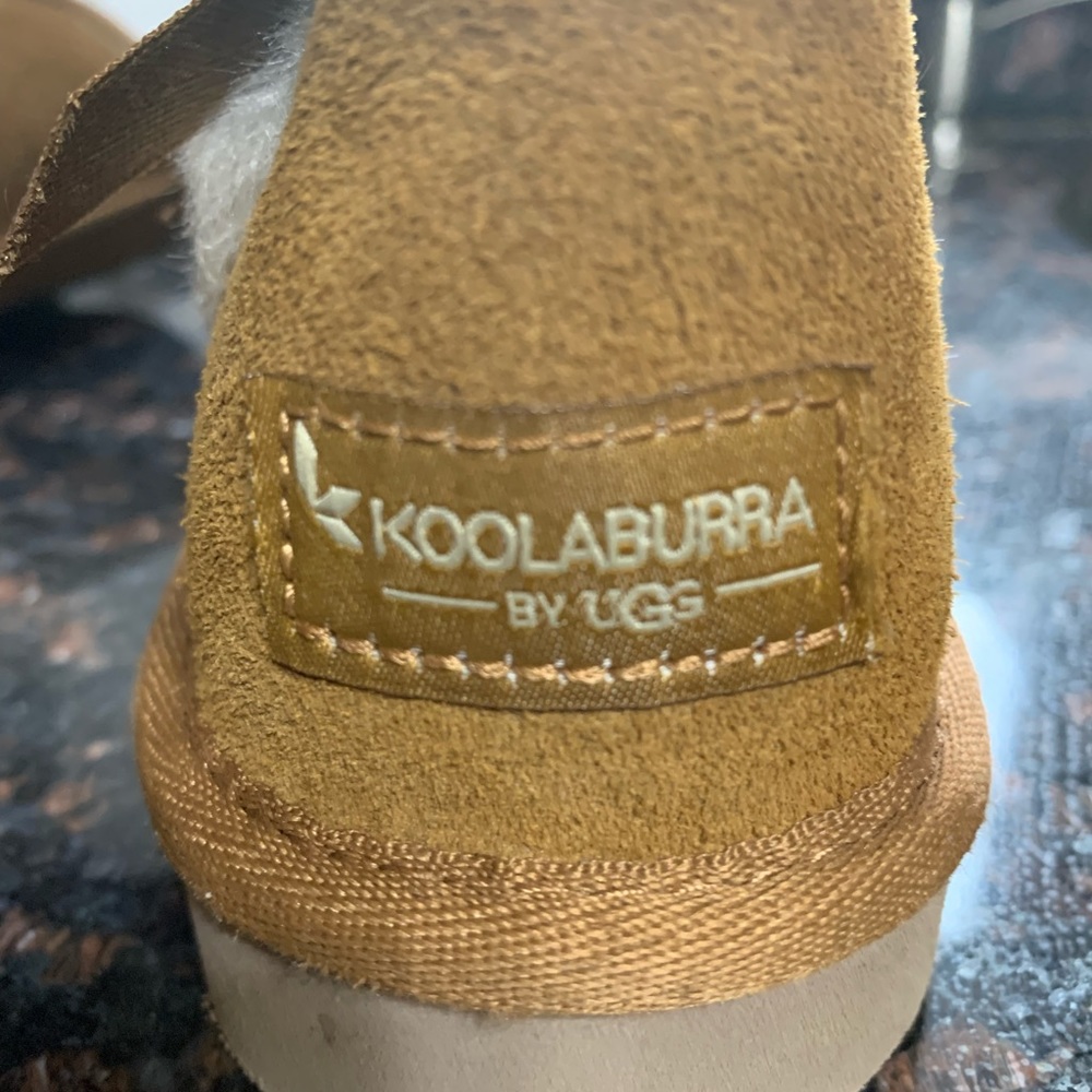 Size 5, tan Koolaburra Uggs